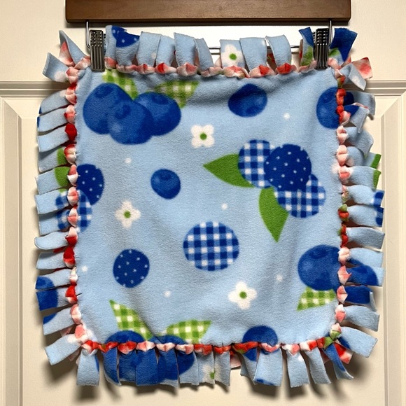 New Handmade Fleece Cat Tree Pad Cushion Blueberries & Strawberry Jam Cute Cozy - Picture 1 of 2